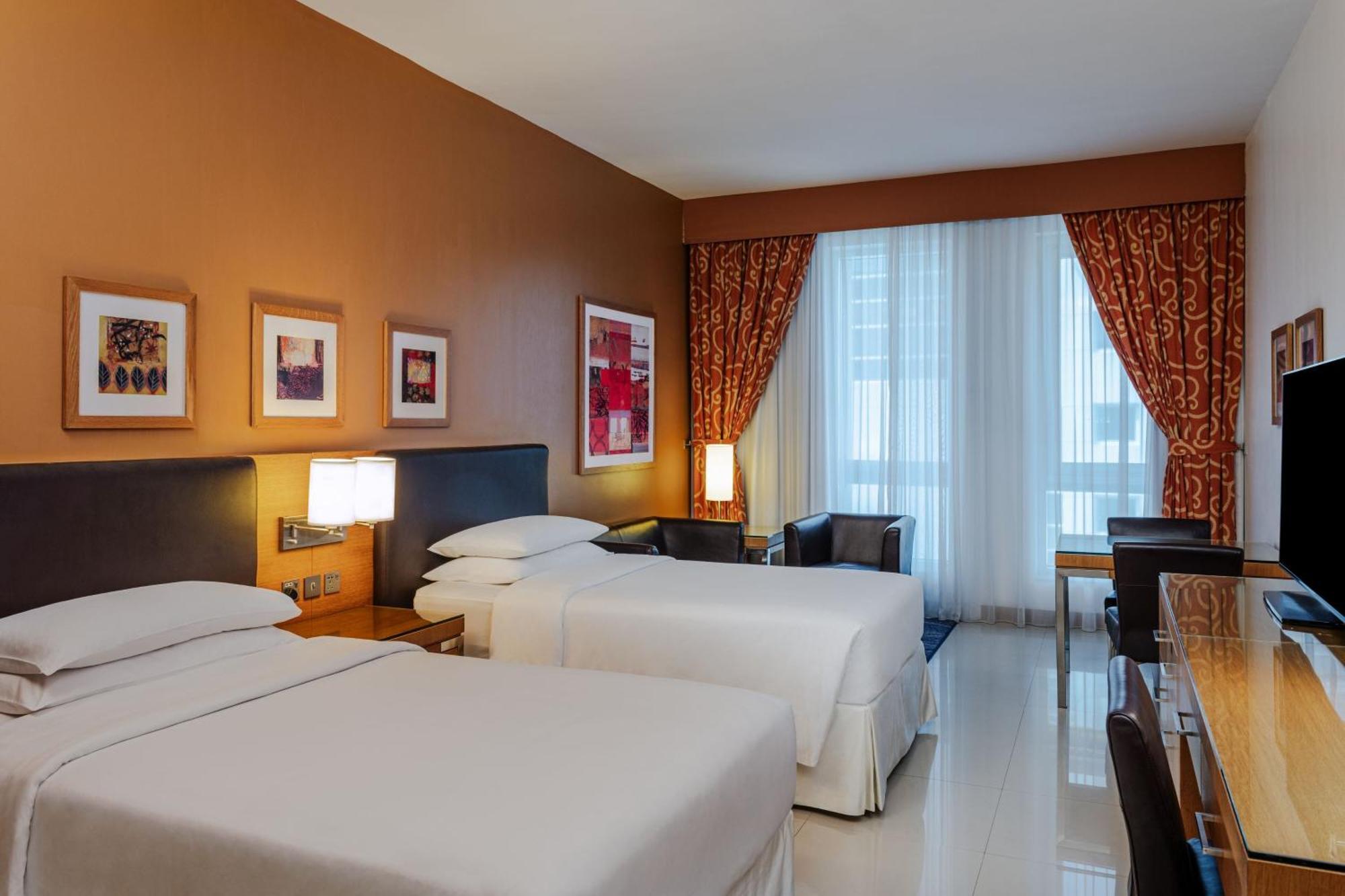 Four Points By Sheraton Bur Dubai Bagian luar foto