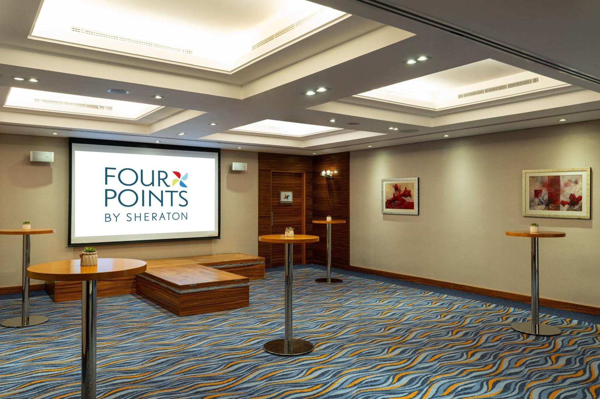 Four Points By Sheraton Bur Dubai Bagian luar foto