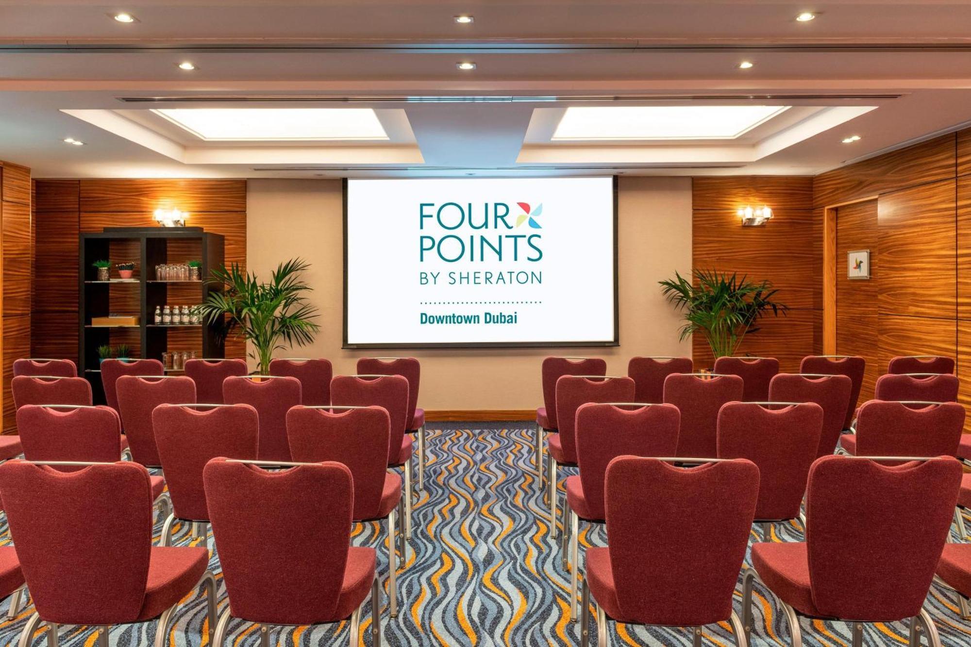 Four Points By Sheraton Bur Dubai Bagian luar foto